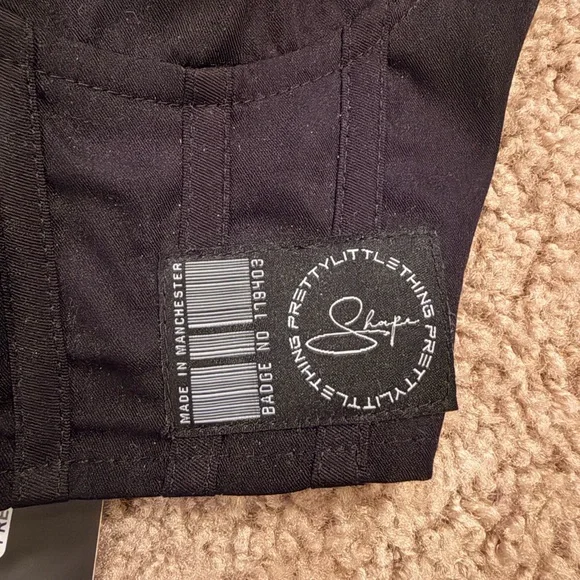 PrettyLittleThing Black Corset Top - Picture 2 of 4